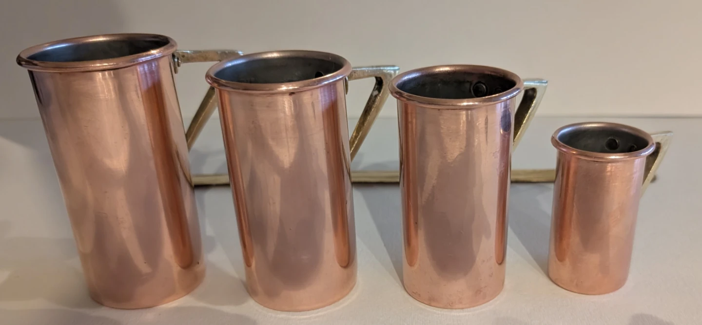 Vintage Copper Measuring cups set of 4 - photo 2