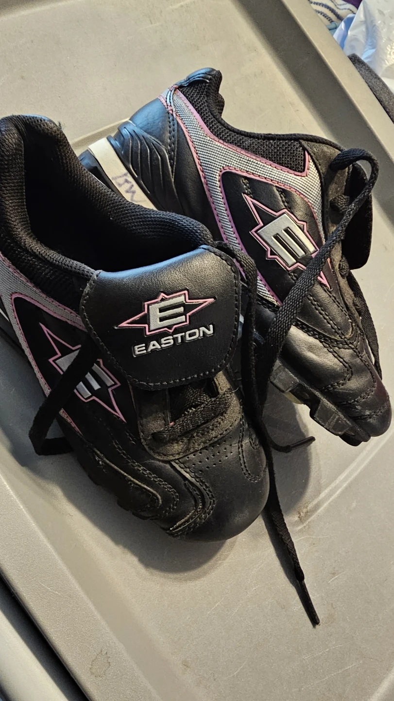 Easton Youth Cleats Size 2 - photo 2