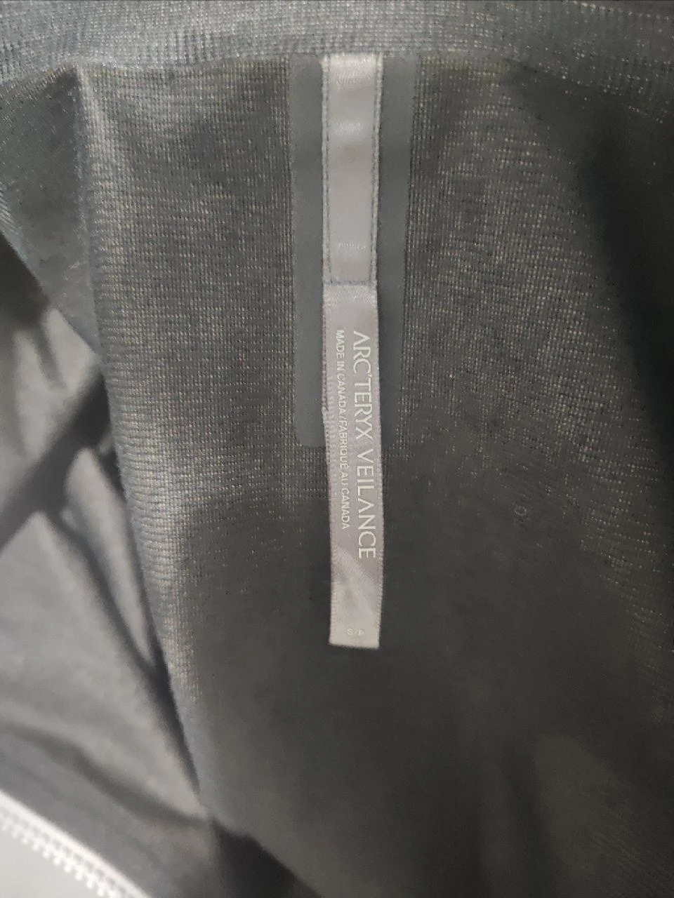 Arc'teryx Veilance Woman's Anelle Coat (Small) - photo 3