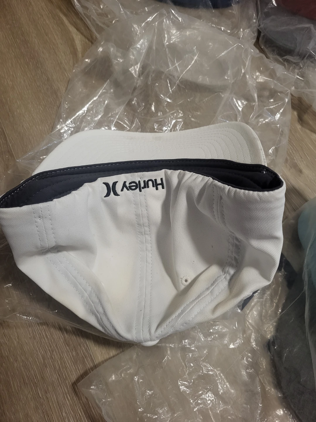 Brand New Hurley Hats - photo 3