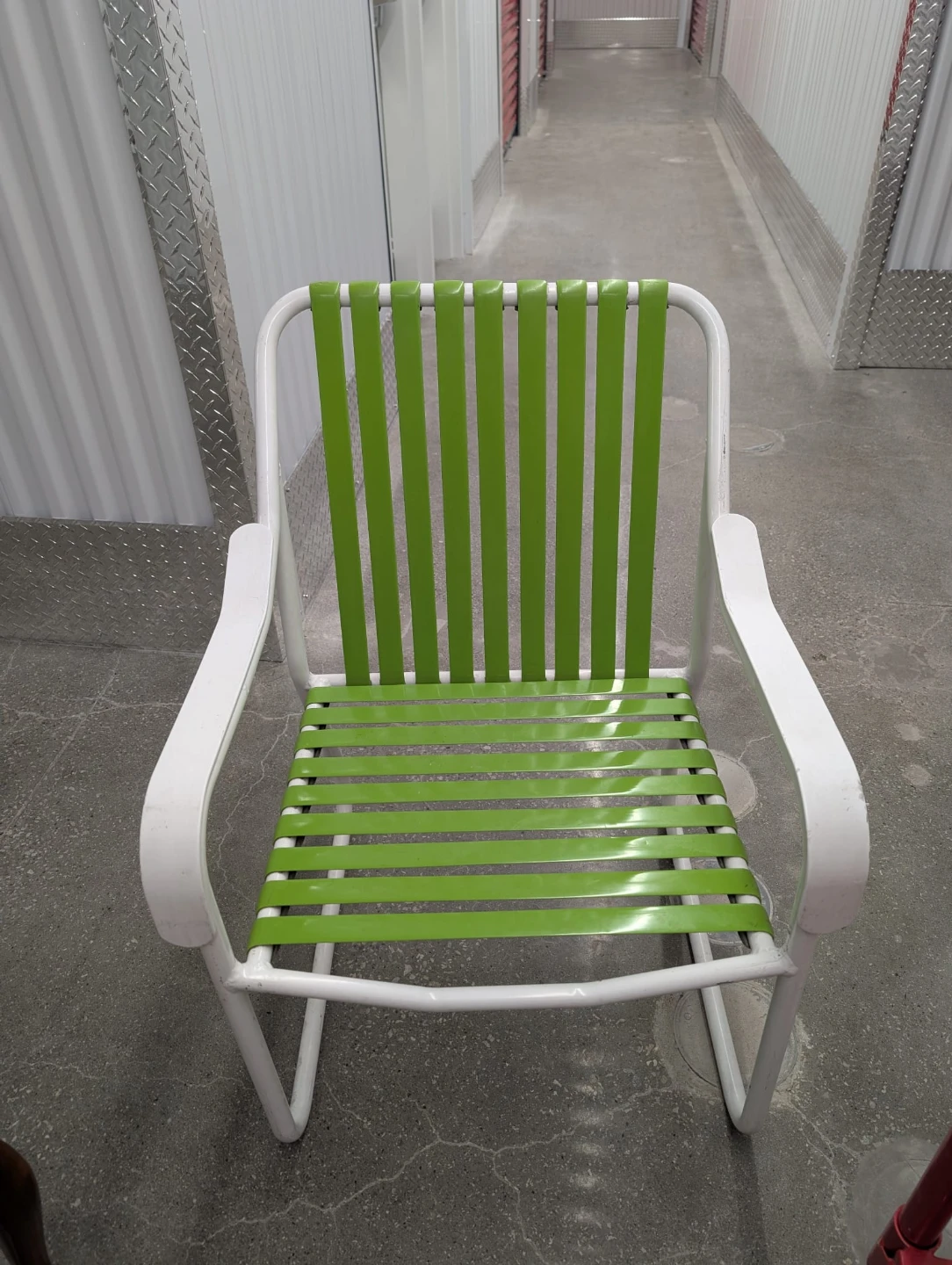 Vintage Metal Lawn Chair with Green Straps - photo 2