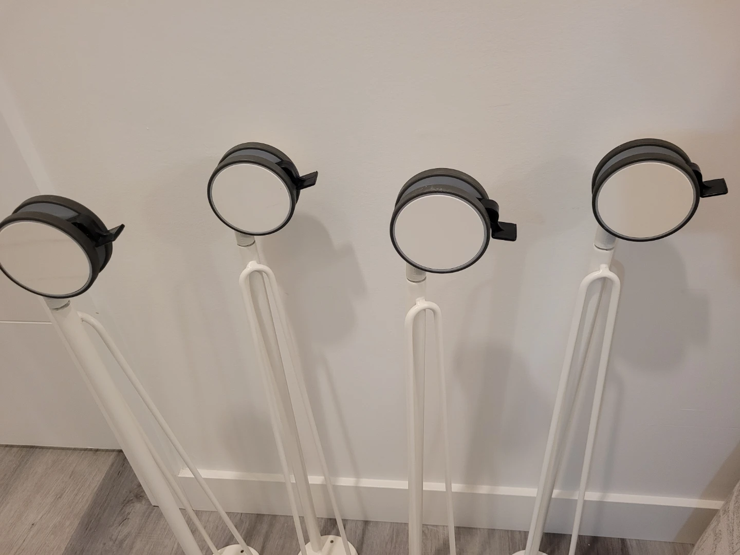 Four Ikea Krille Table or Desk Legs 🥕 - photo 3