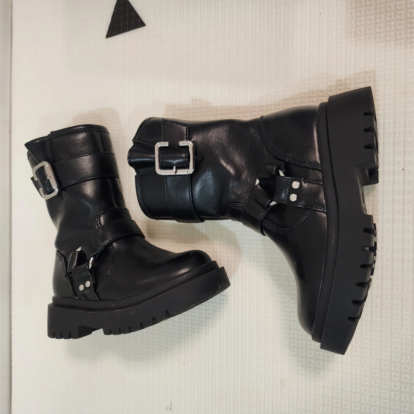 Size 7C toddler Black Buckle Boots - photo 5