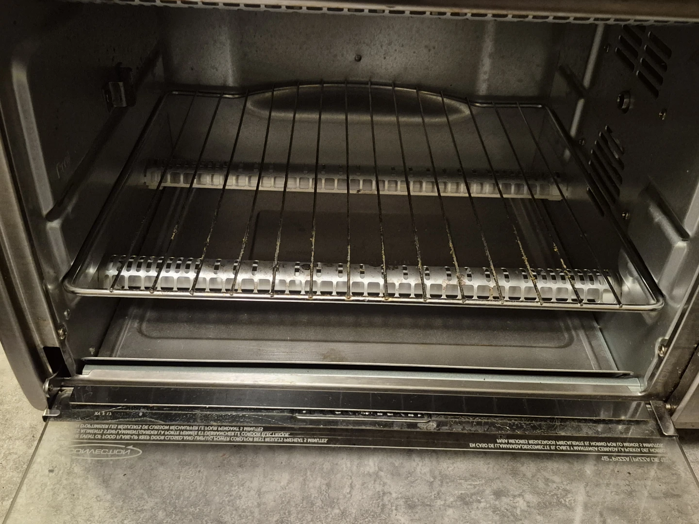 Black & Decker 12" Toaster Oven - photo 3