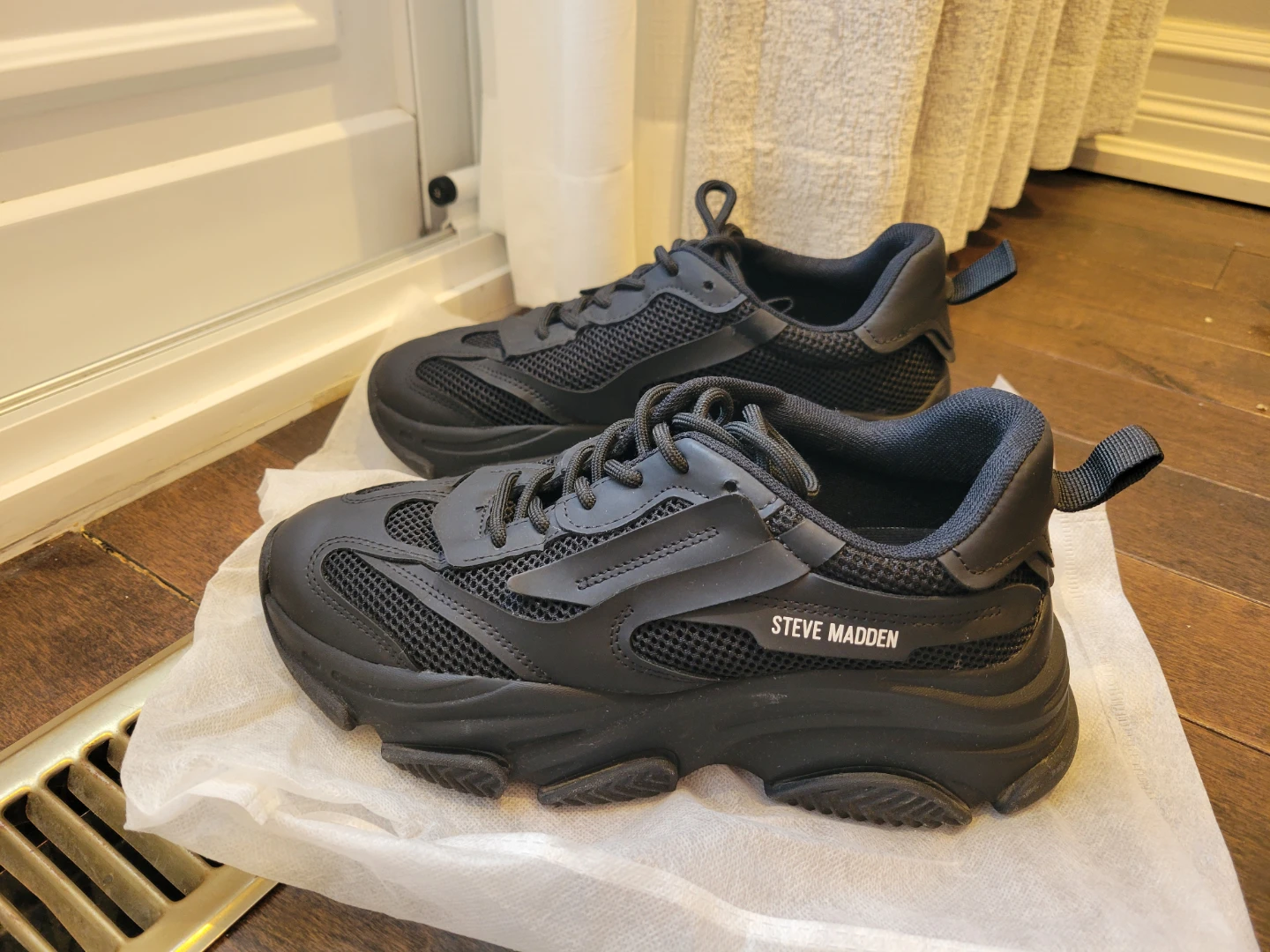 Steve Madden Black Chunky Sneakers