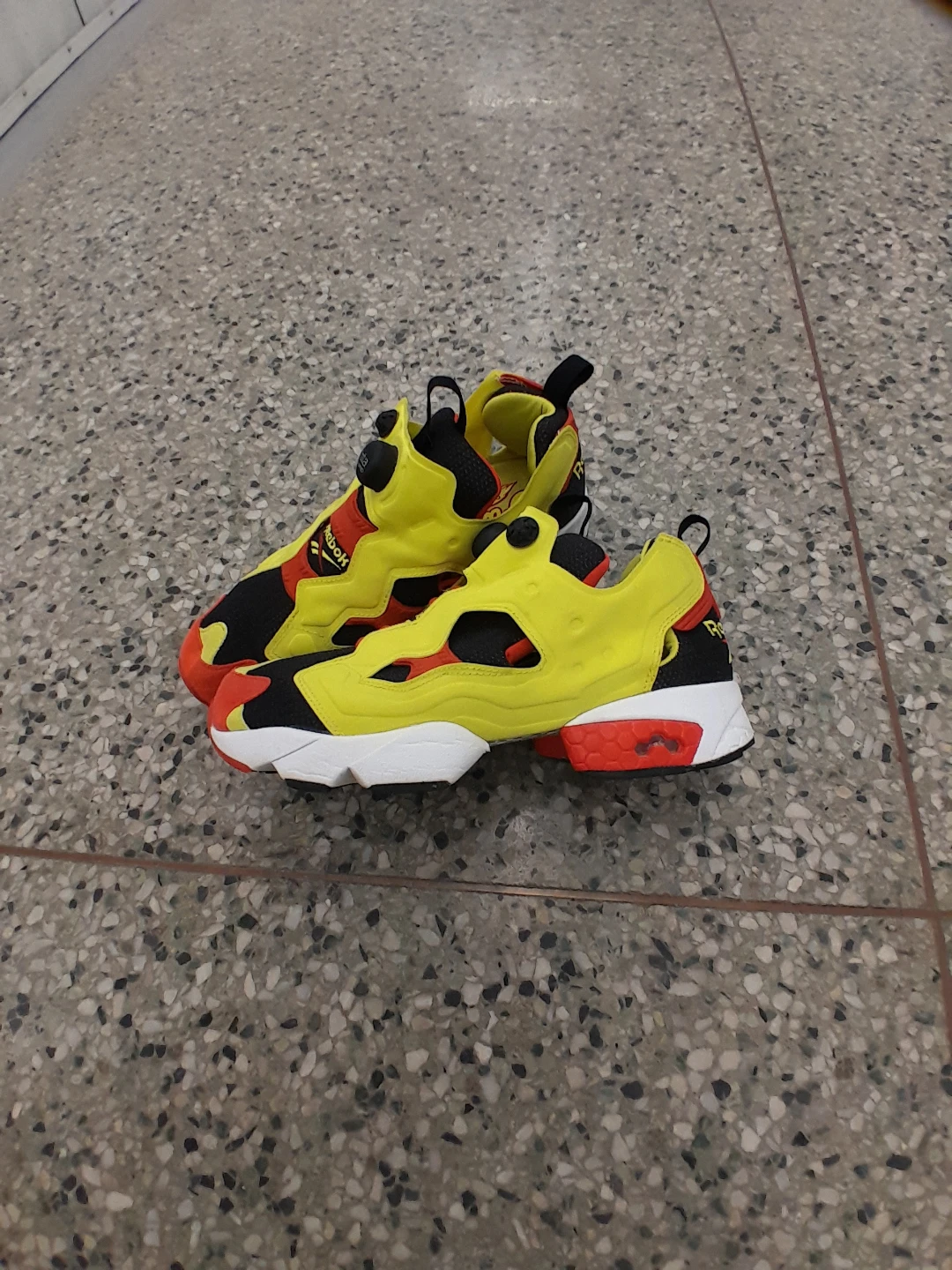 Reebok InstaPump Fury Yellow/Red/Black Men's Shoes size 9.5 - photo 2
