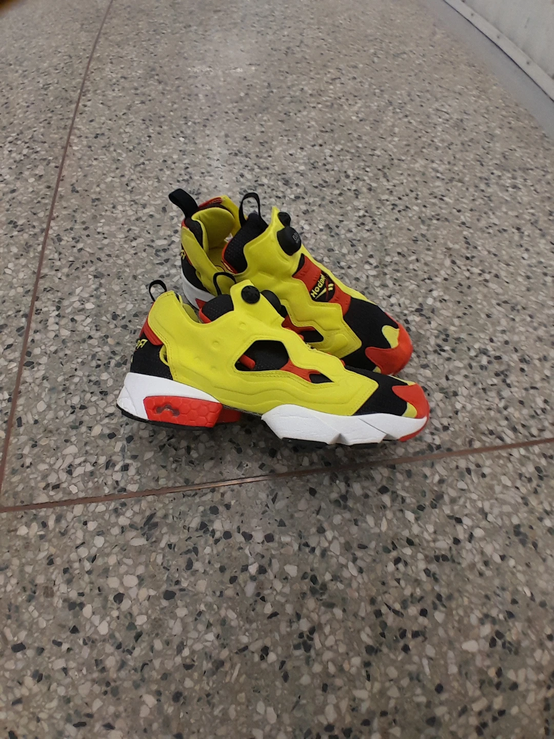 Reebok InstaPump Fury Yellow/Red/Black Men's Shoes size 9.5 - photo 3
