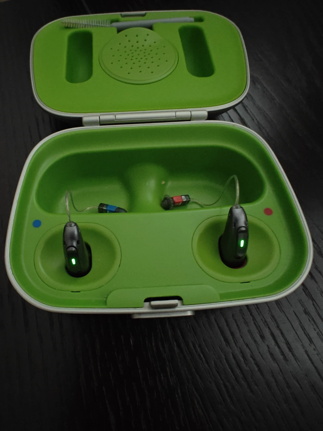 Phonak Hearing Aids with Charging Case - photo 4