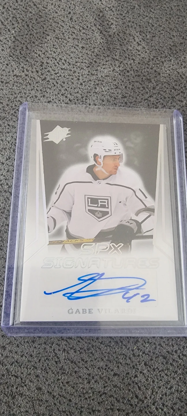 2017-18 Upper Deck SPx Gabe Vilardi Autographed Hockey Card