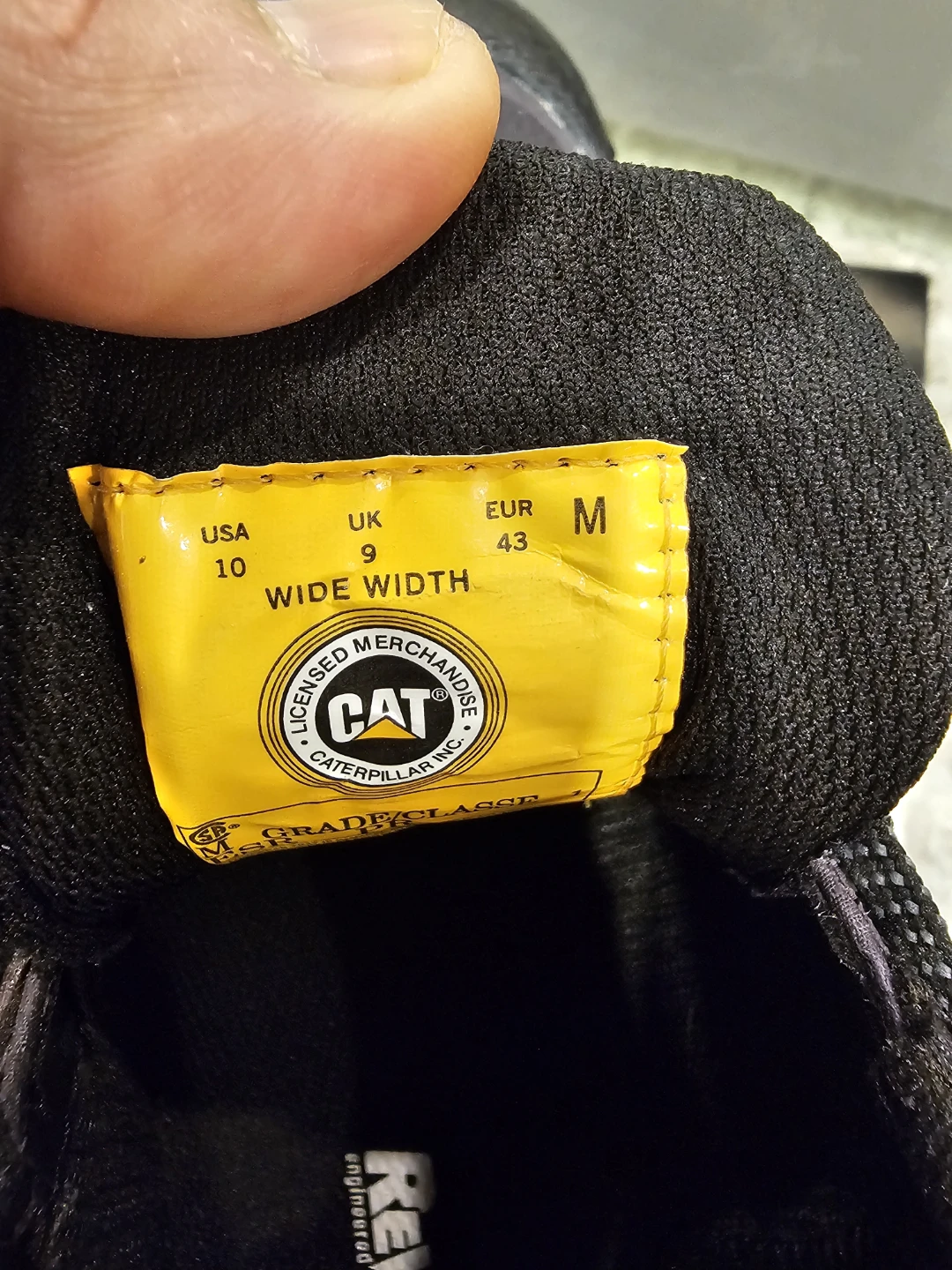 Caterpillar "CAT" Work Boots - Men's Size 10 Wide - photo 3