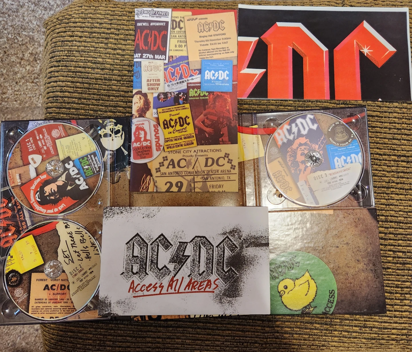 AC DC Collector Edition DVD Box Set - photo 2