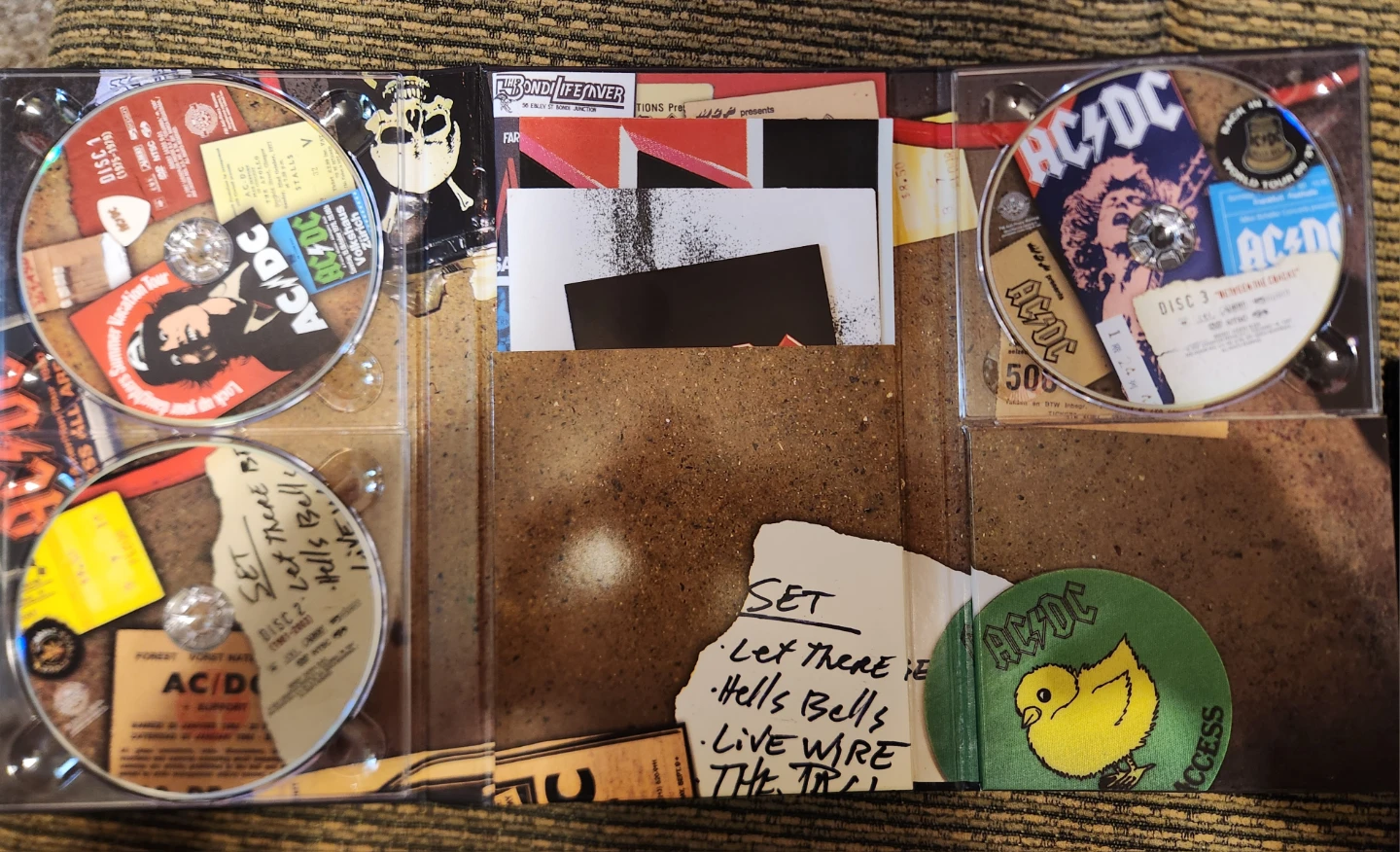 AC DC Collector Edition DVD Box Set - photo 3