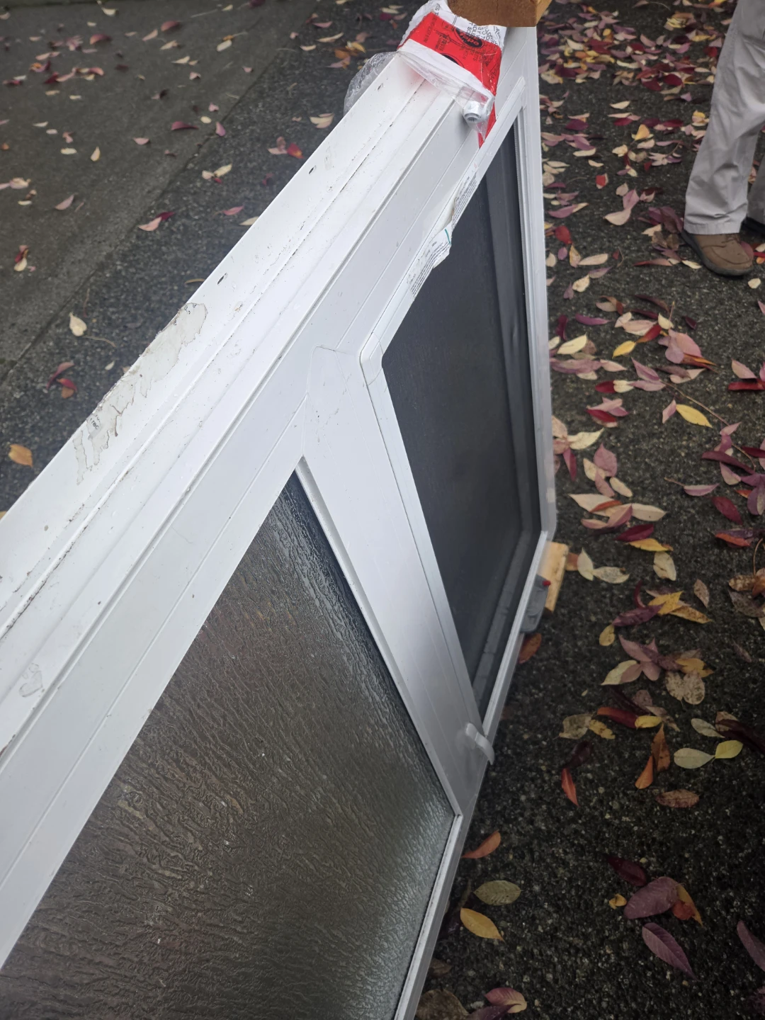White Vinyl thermal rainglass rollout window