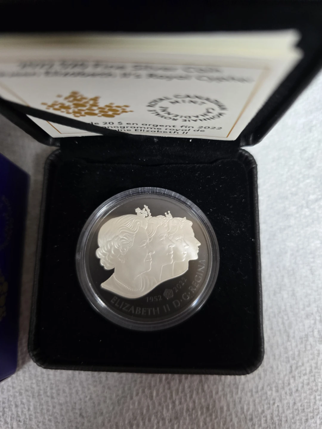 2022 $20 Fine Silver  Coin Queen Elizabeth II's Royal Cypher - photo 2