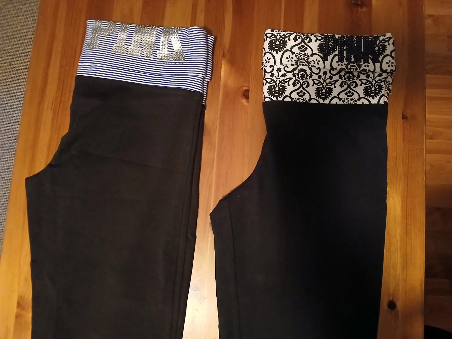 Victoria's Secret PINK Yoga Pants (2 Pairs) - photo 2