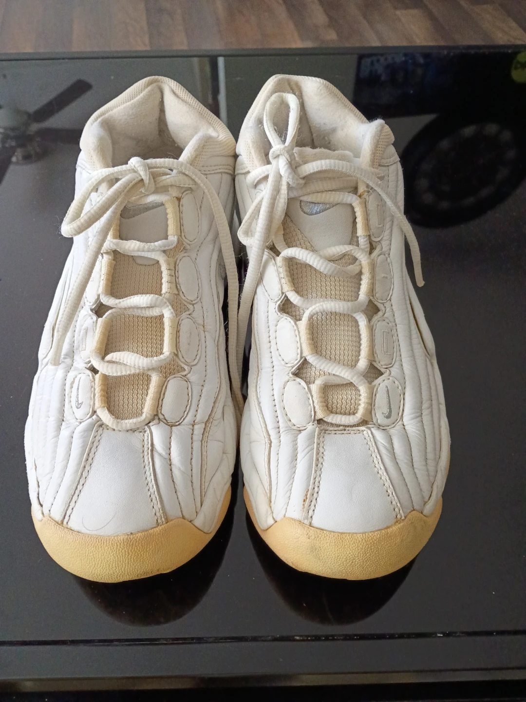 Nike White & Gold Athletic Shoes size 9 - photo 2