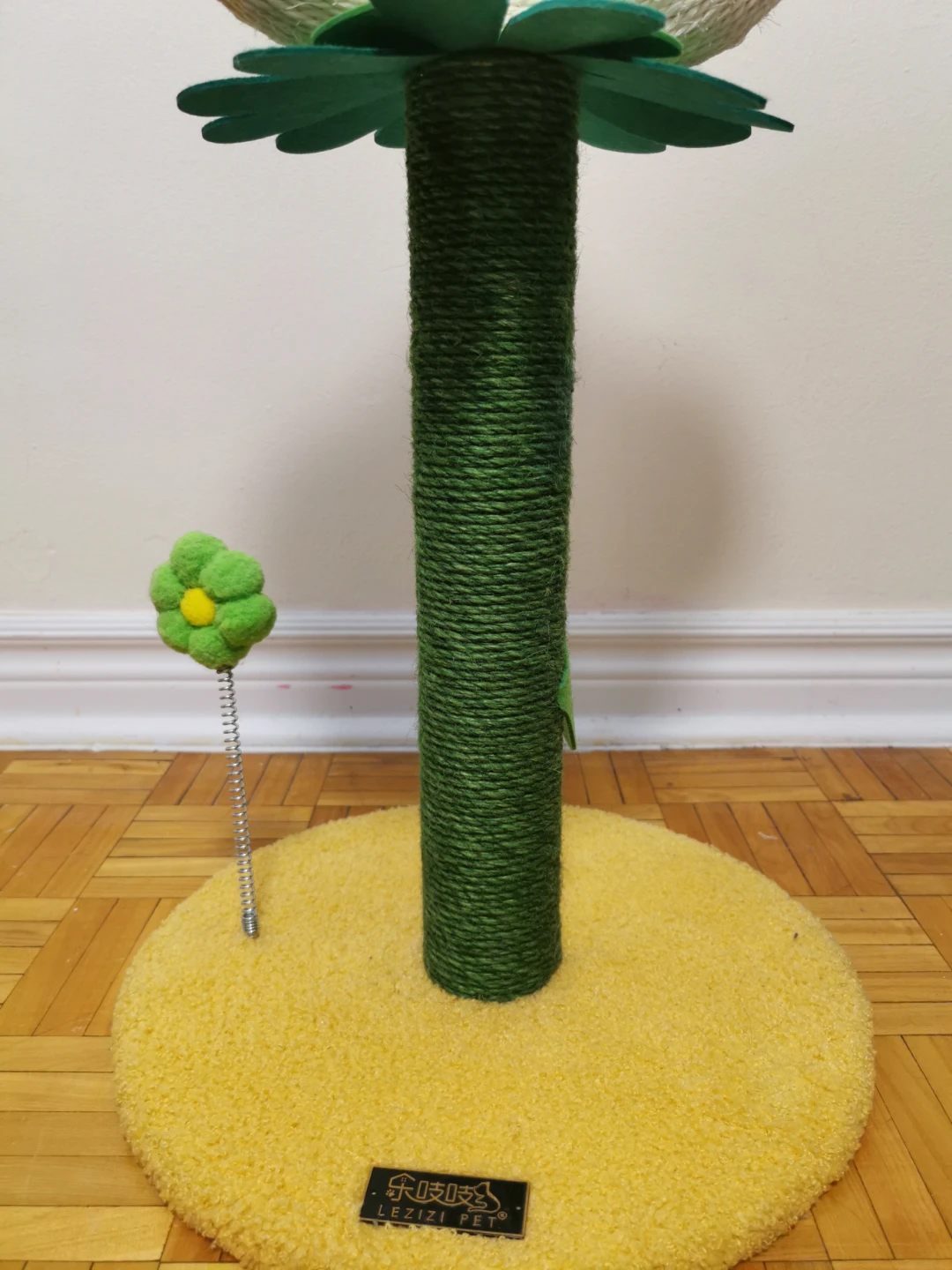 Flower Cat Scratcher Post - photo 2