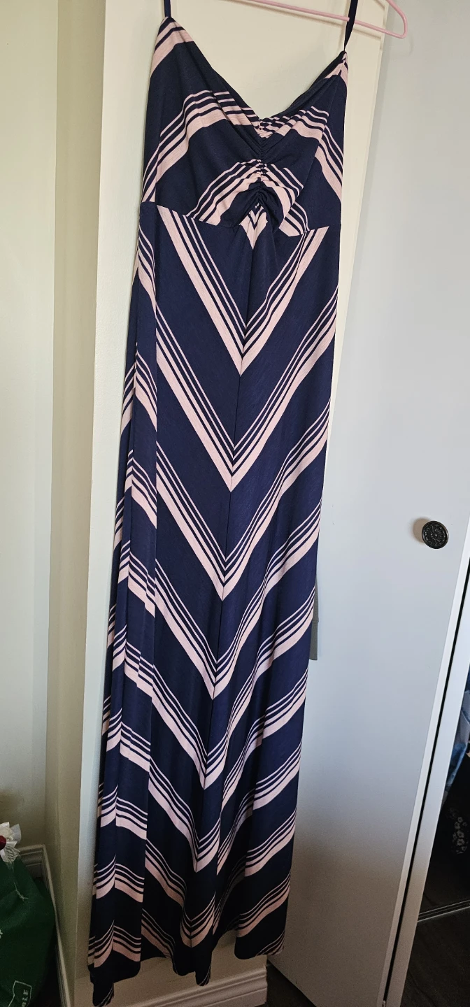 LE CHÂTEAU Maxi Dress - Navy/Pink Stripe - L - photo 2