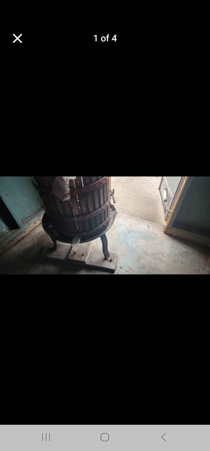 Vintage Wooden wine press - photo 4