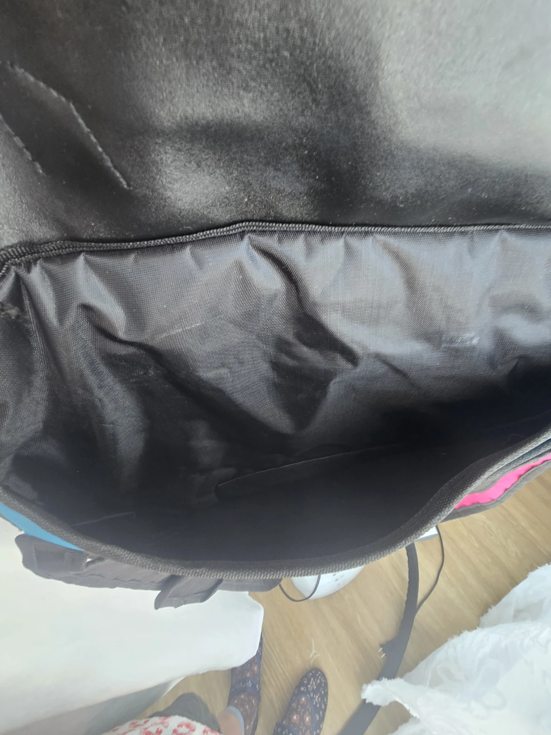 Cartoon Style Satchel Bag Pink Blue Black - photo 4