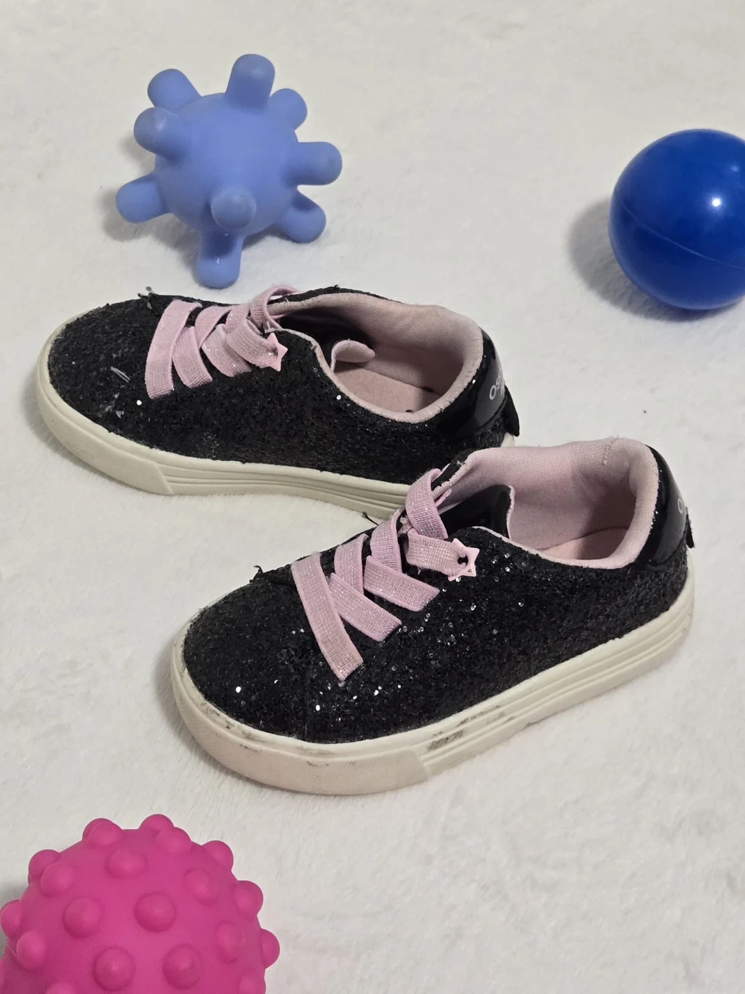 OshKosh B'gosh Black Glitter Sneakers with Pink Laces