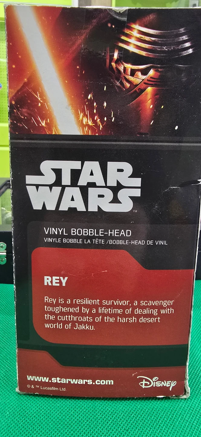 🌌 Star Wars Rey Vinyl Bobble-Head (In Box) – $15 - photo 2