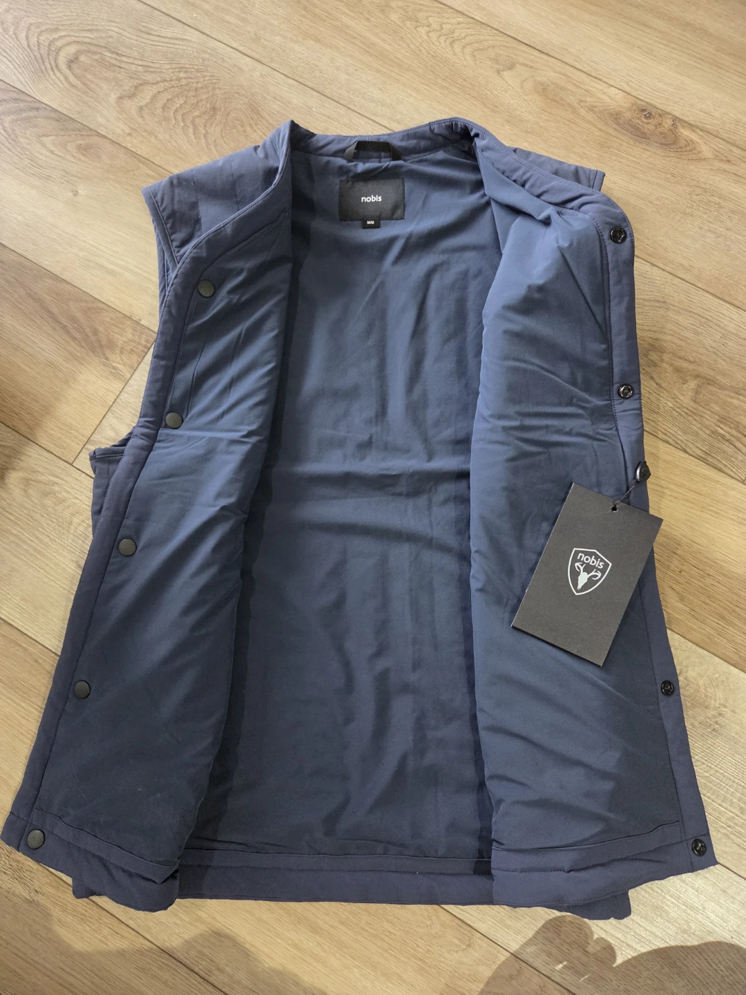 [Nobis] BNWT Men's Vest - Size M - photo 2