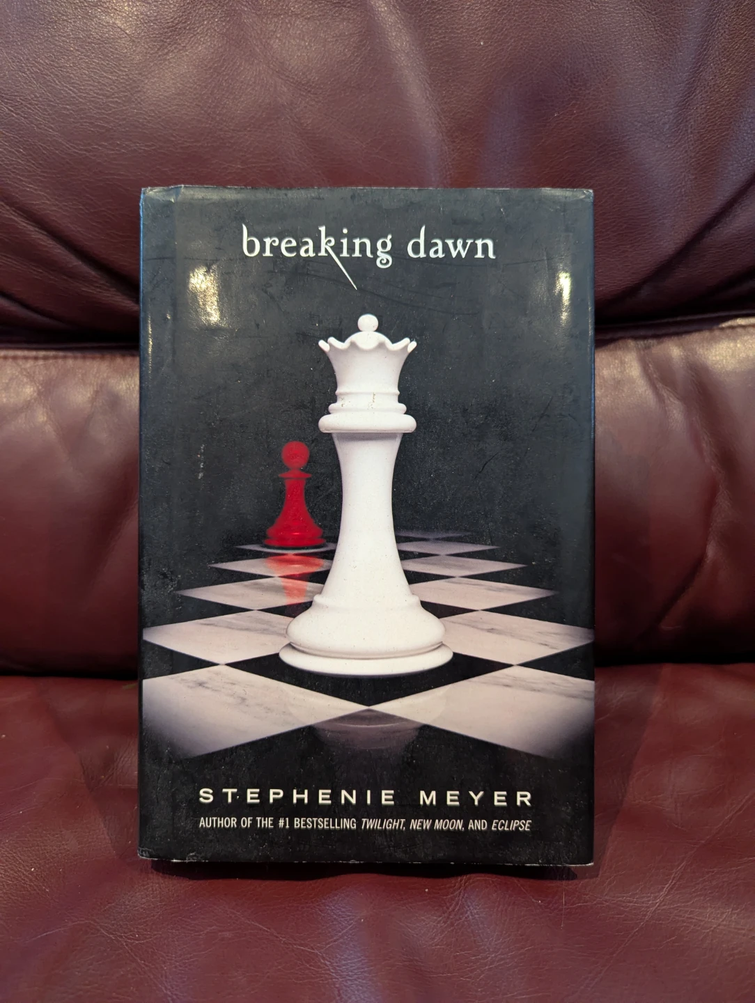 Hardcover Breaking Dawn by Stephenie Meyer