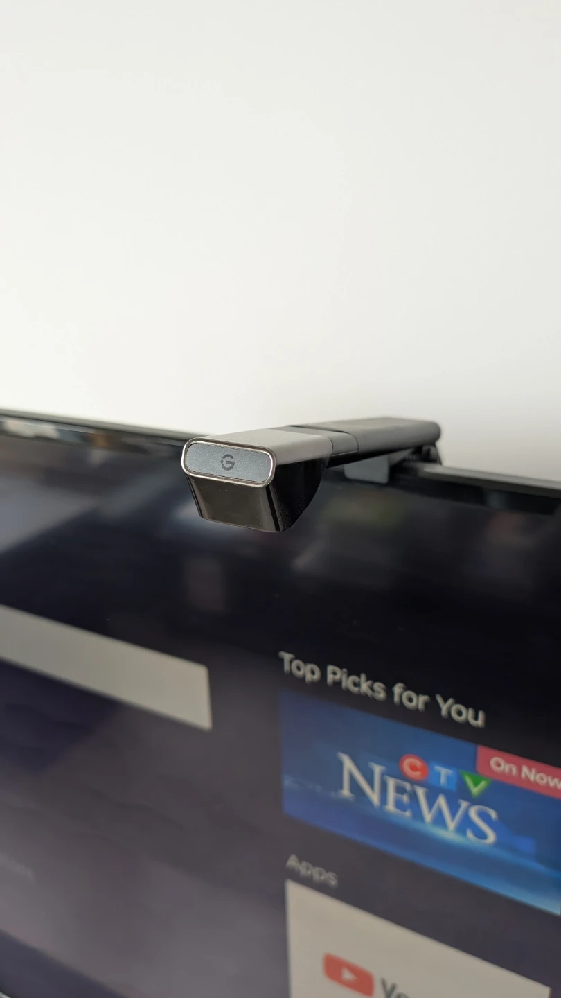 Roku Smart TV 43" + USX TV Mount + Govee TV backlight - photo 2