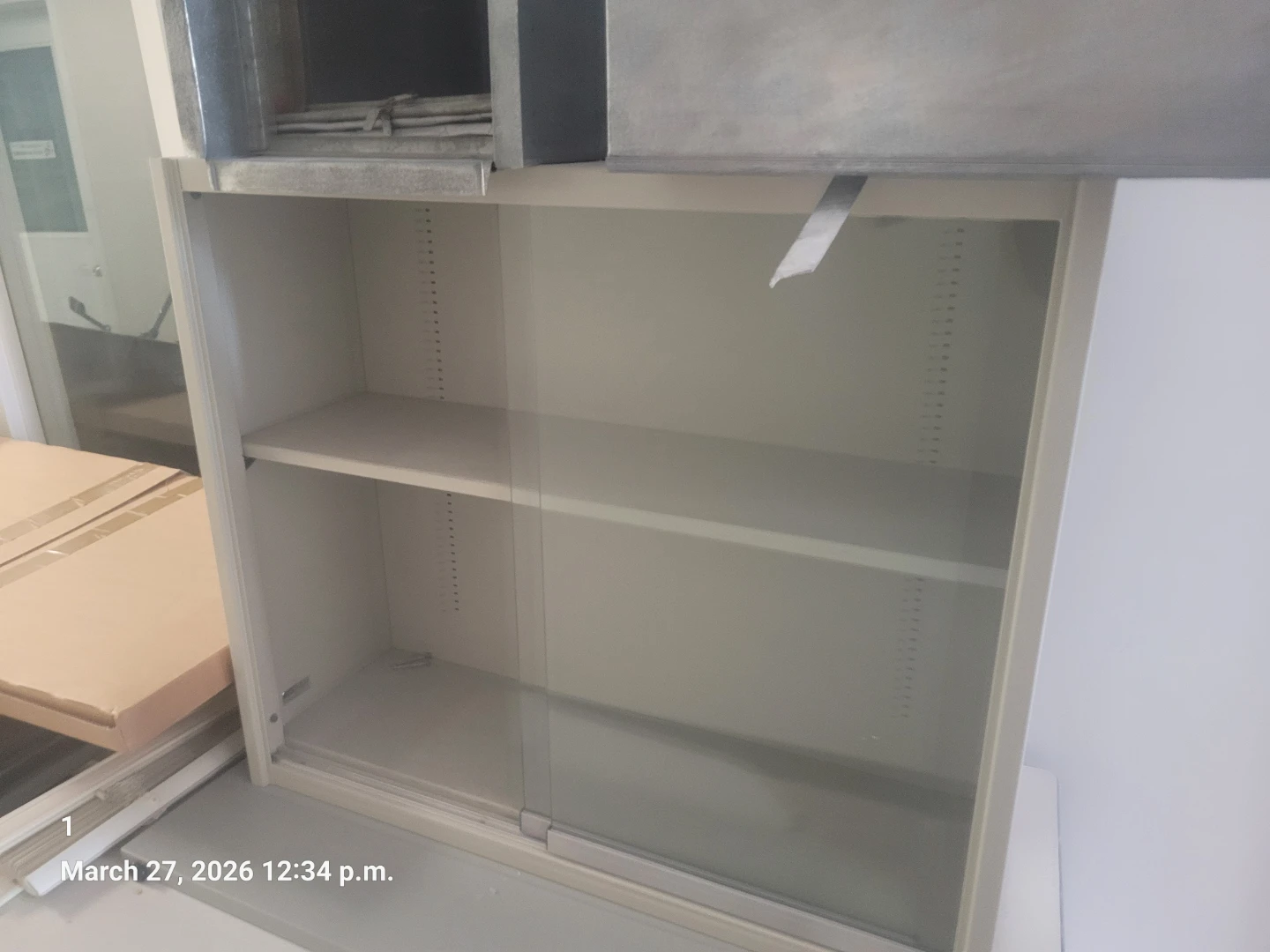 Assortment of office furniture - photo 3