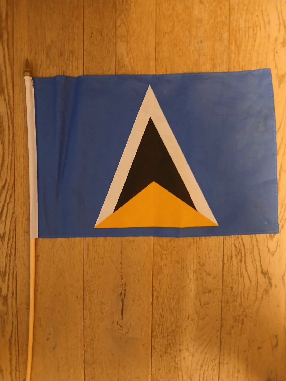 Saint Lucia Flag with Wooden Pole - photo 2