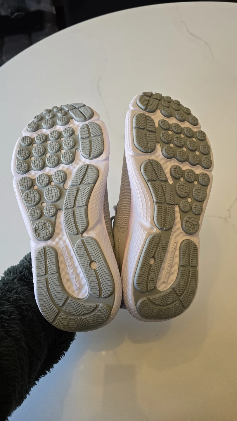 NEW Under Armour Grey/Pink Running Shoes Youth 3.5Y - photo 5