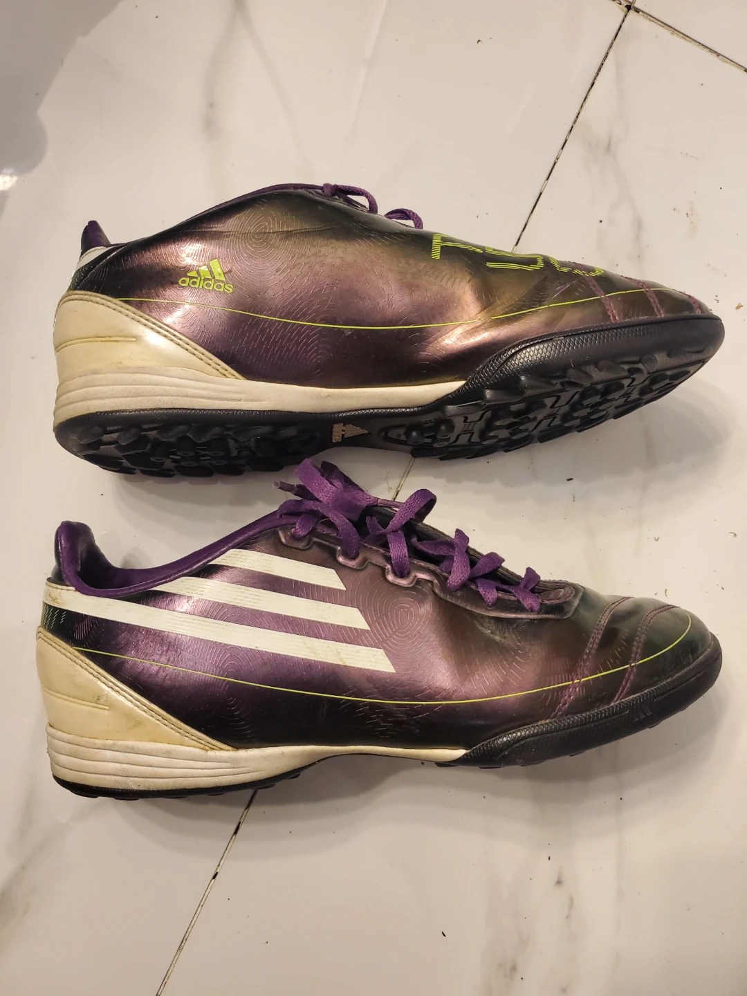 Adidas Indoor Soccer Shoes - photo 4