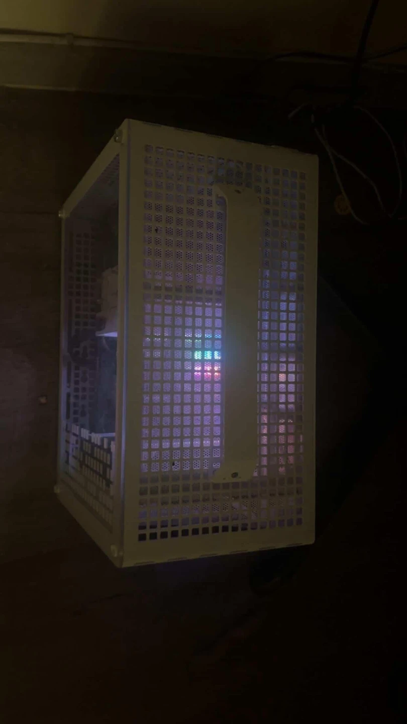 Custom White matx Gaming PC - AMD Ryzen 5 - photo 3