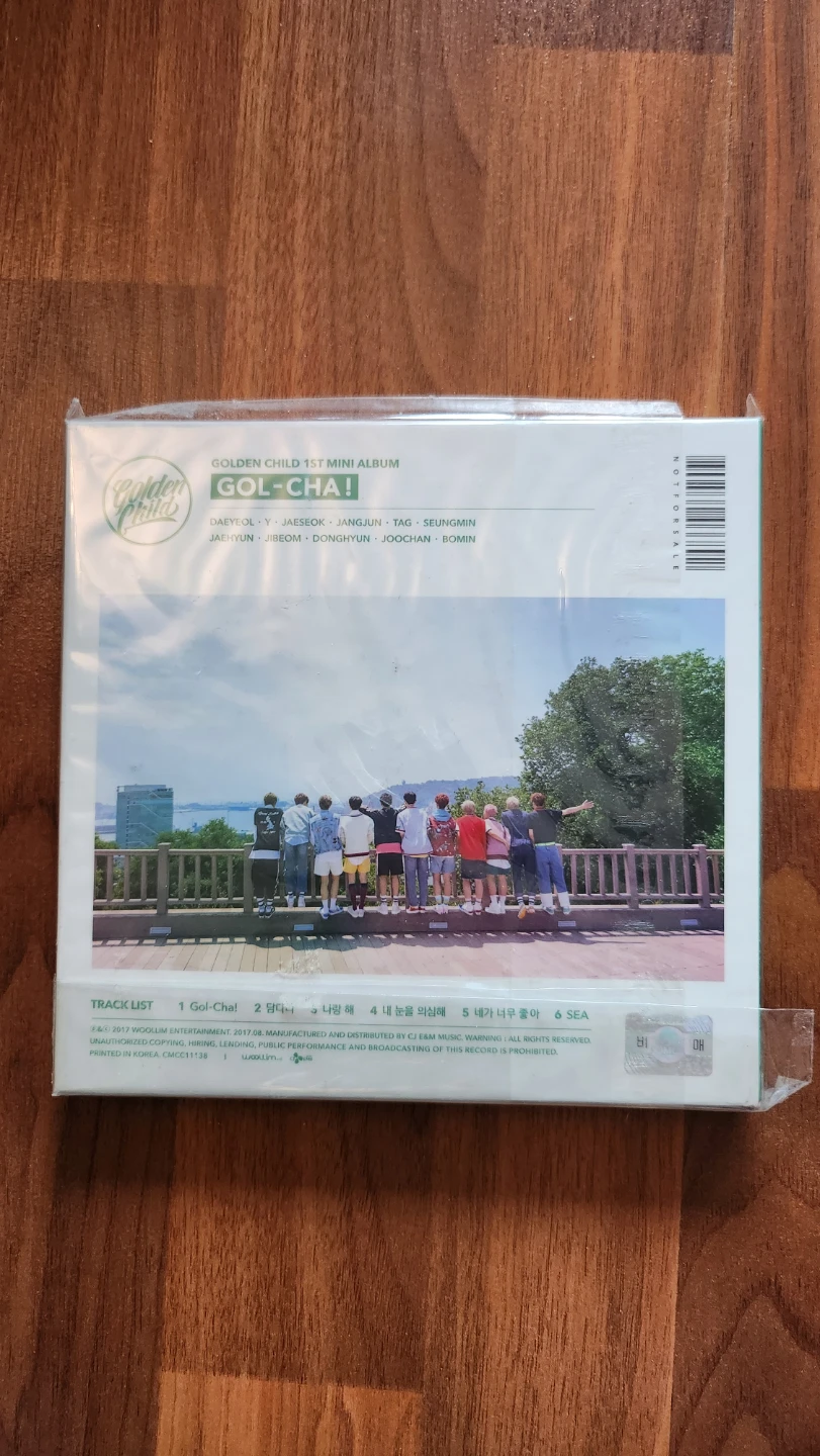 (KPOP) SIGNED Golden Child GOL-CHA! 1st Mini Album - photo 2