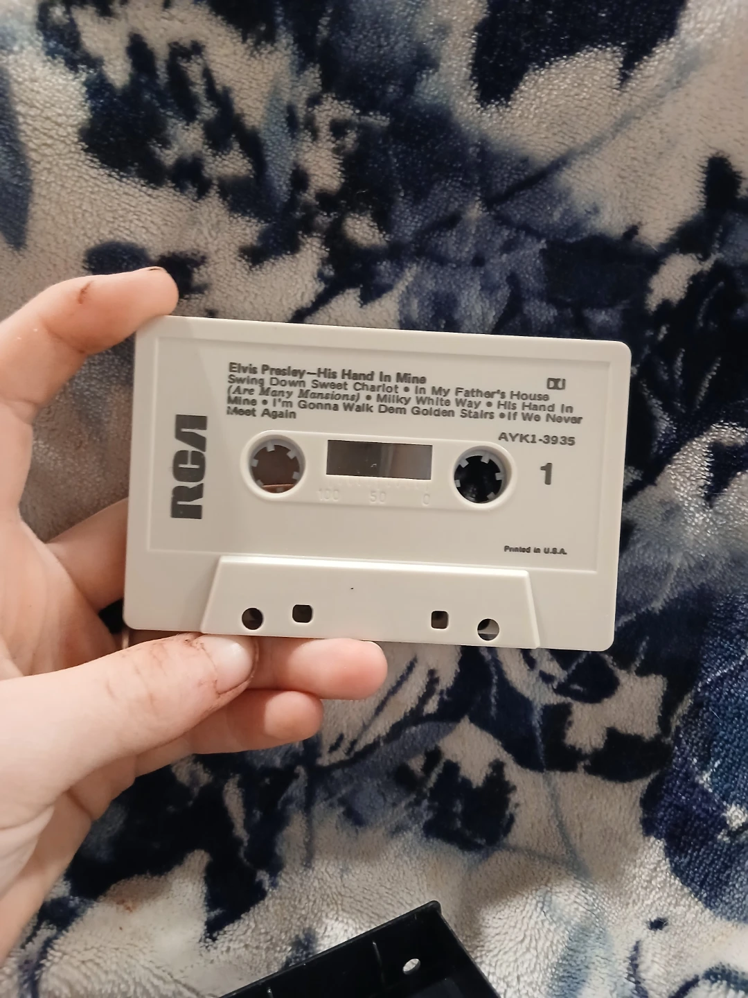 Elvis Presley His Hand In Mine Cassette Tape - photo 2