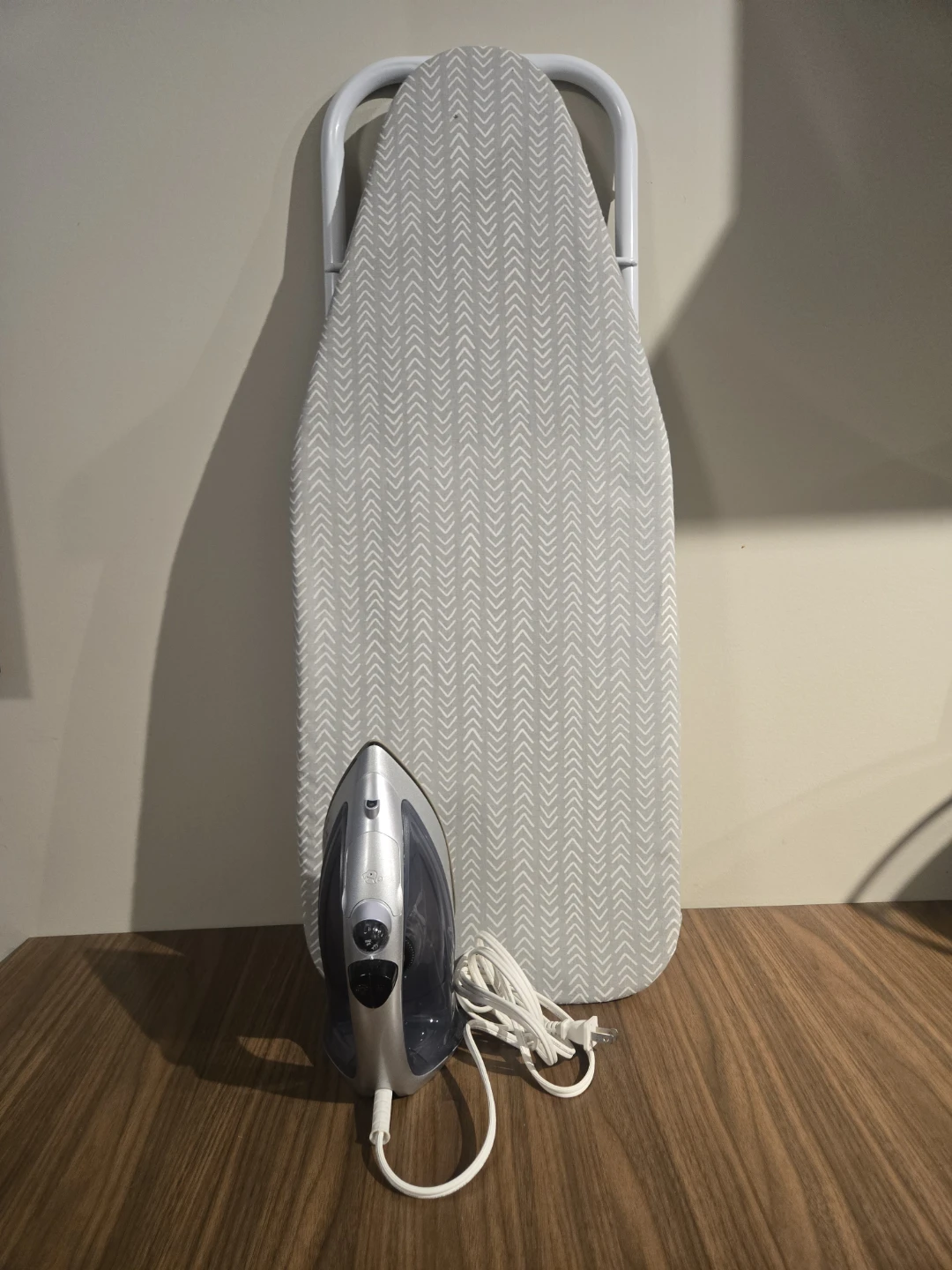 Home Iron and Ironing Board Set