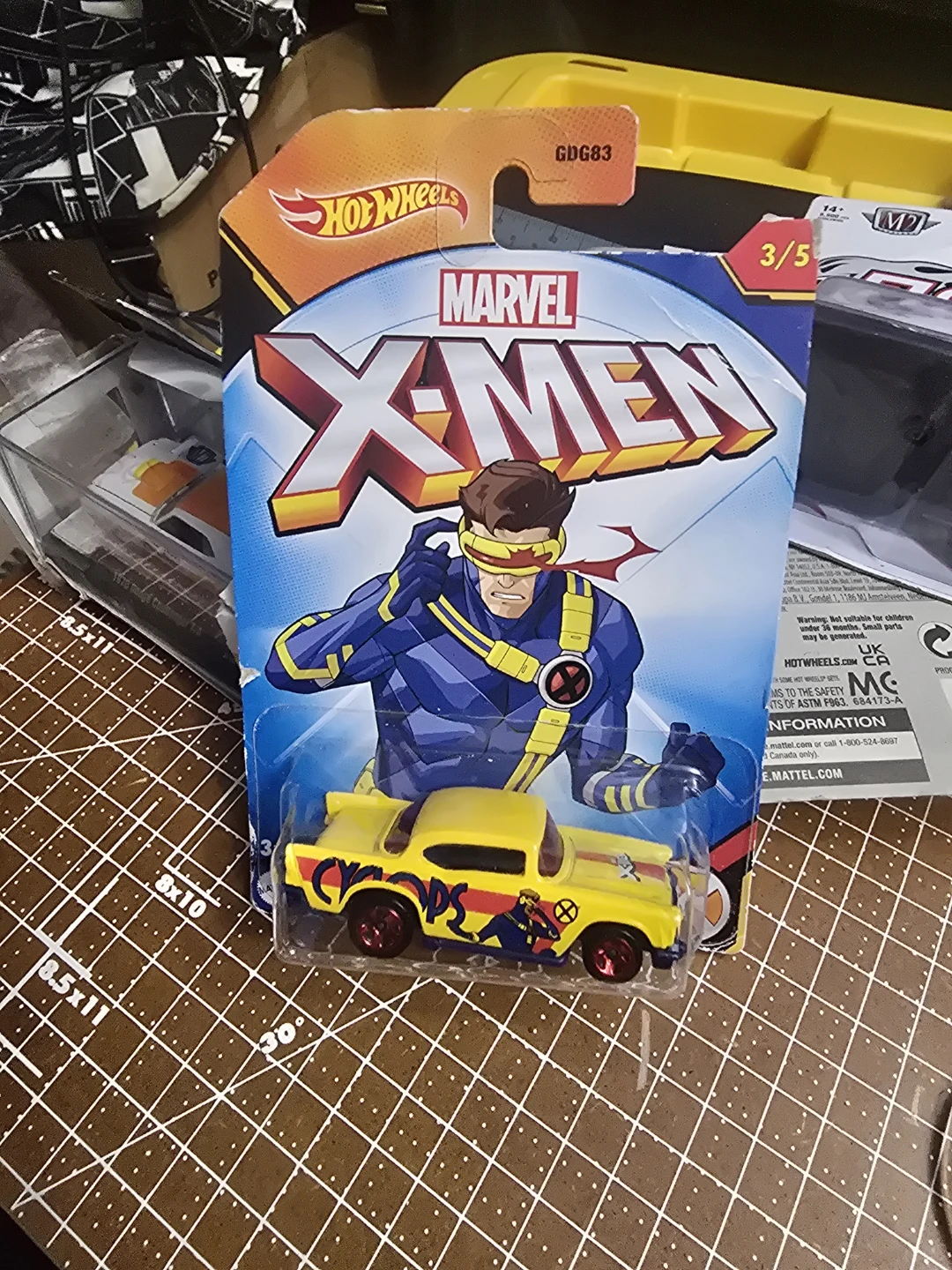 Hot Wheels Marvel X-Men Cyclops Yellow Car