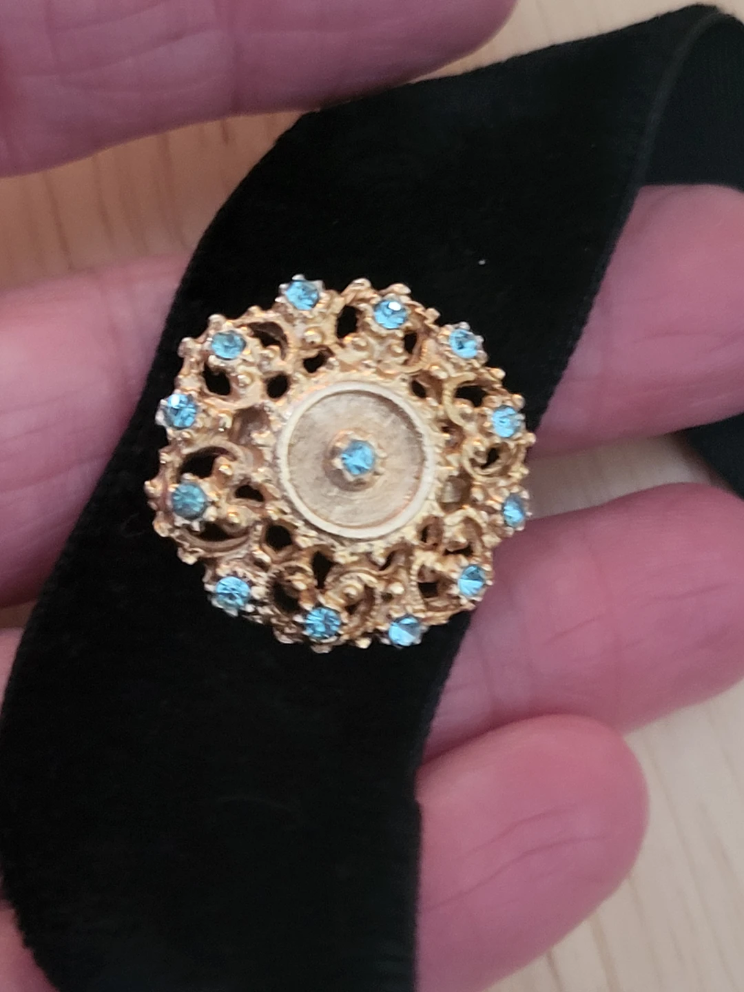 Vintage Black Velvet Choker with Gold-Tone Filigree Pendant - photo 2