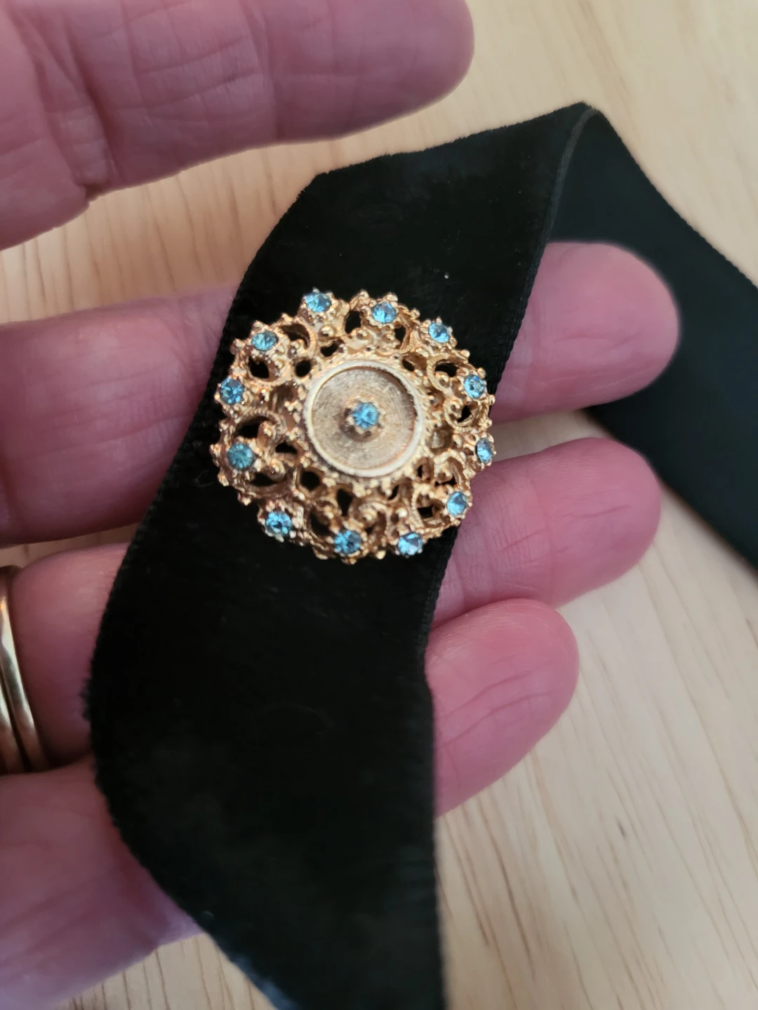 Vintage Black Velvet Choker with Gold-Tone Filigree Pendant - photo 3