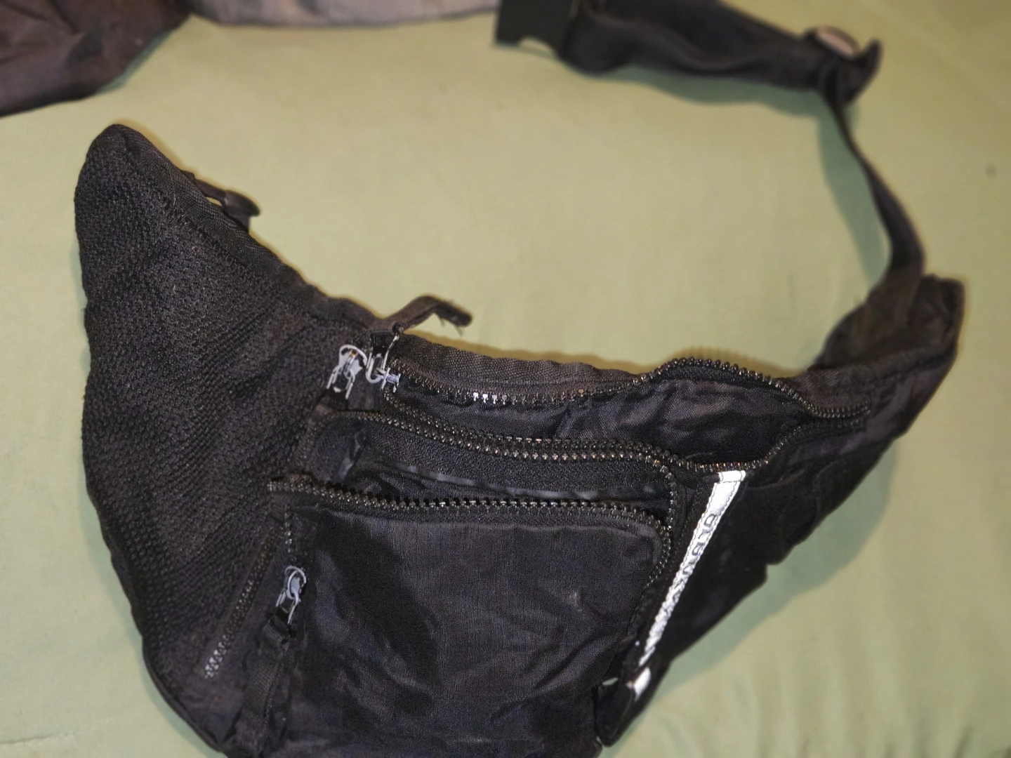 Old Navy Black Fanny Pack Waist Bag
