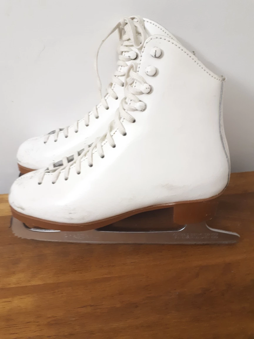 Girl's Sonjia Bucci White Figure Skates Canada