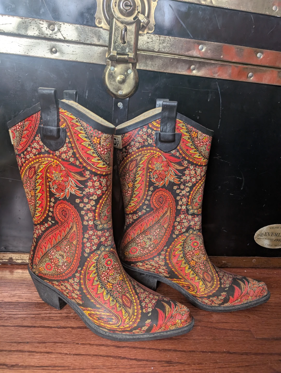 SUKO Women's Paisley Cowboy Boots Size 9 - photo 2