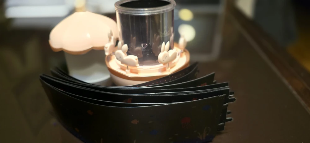 Rotating Star Projector Night Light for Kids - photo 4