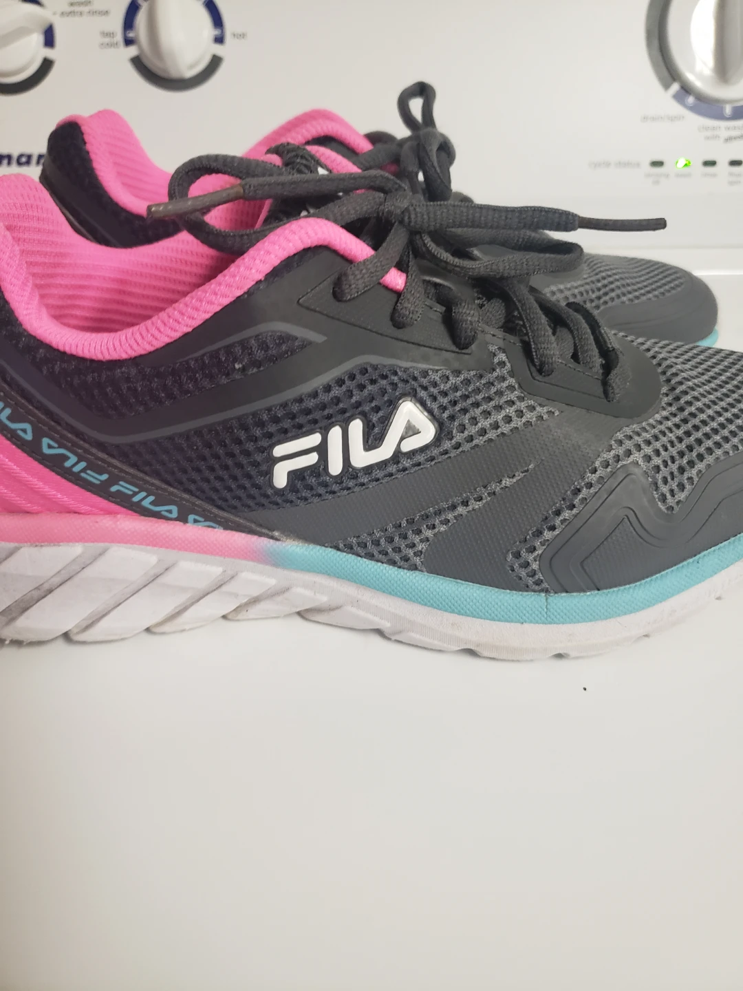 Fila Women's Running Shoes - Grey/Pink.size 6 - photo 5