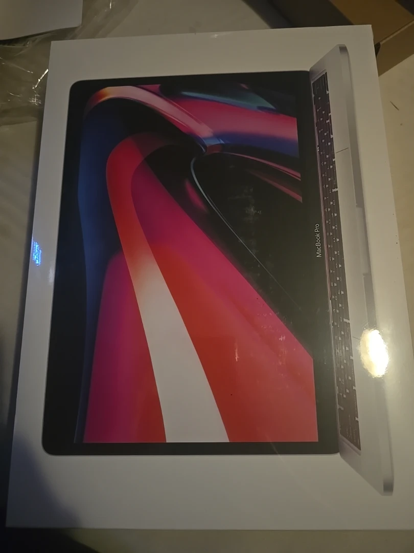 Apple MacBook Pro 13-inch M2 Chip 24GB RAM 1TB SSD