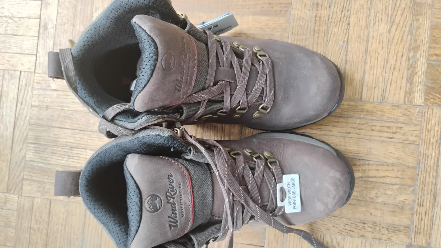 Wind River Men's Size 8.5 Wide Brown Leather Hiking Boots