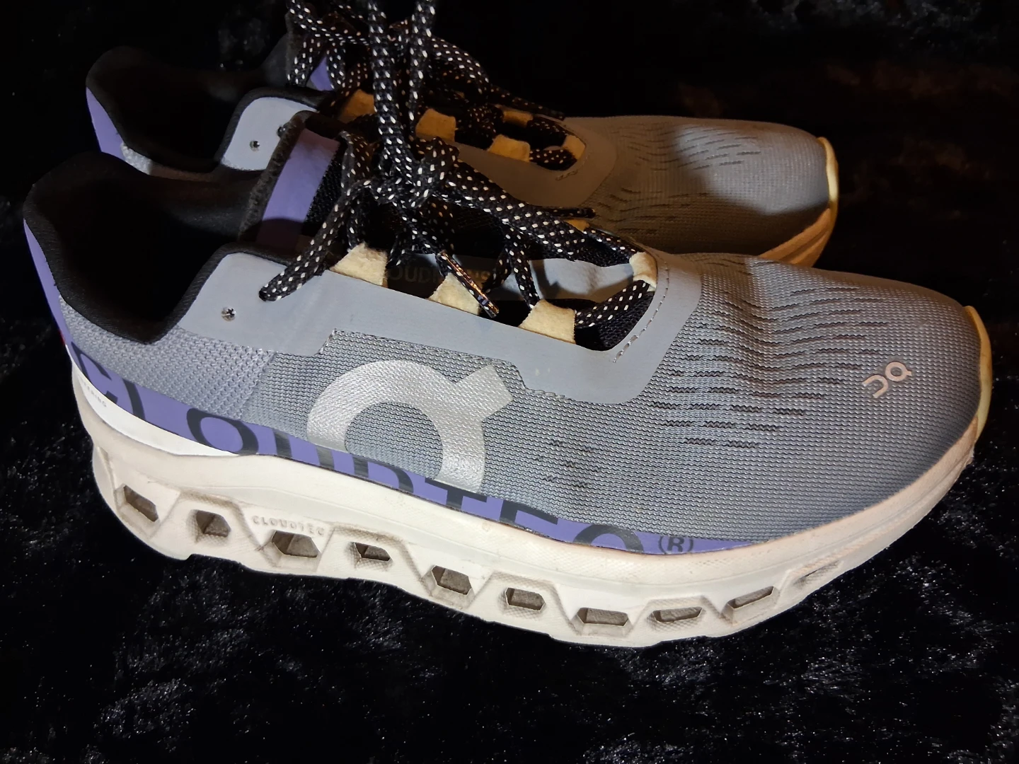 On Cloudswift Running Shoes - photo 2