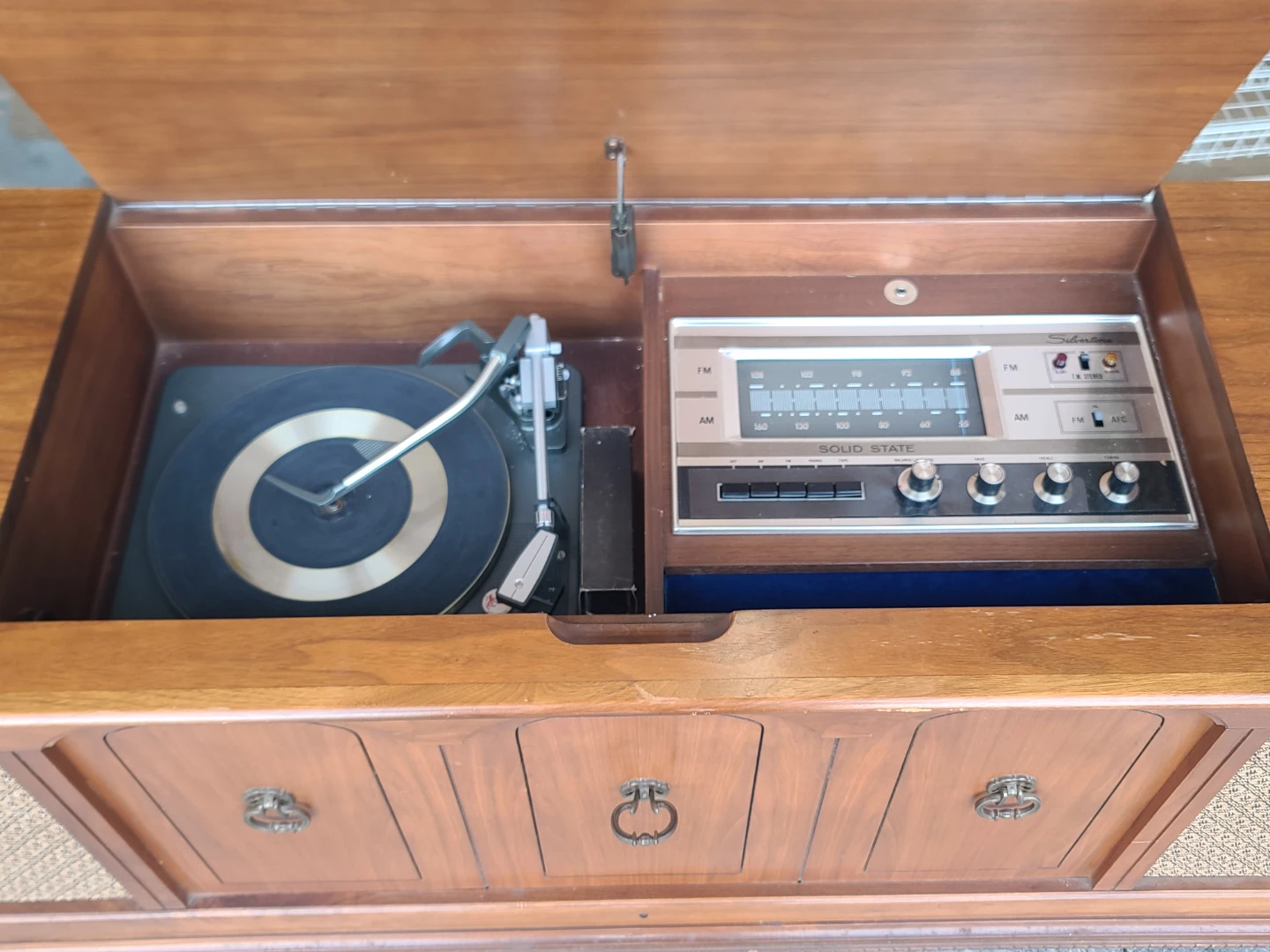 Vintage Solid State Stereo Console Record Player & Radio - photo 3