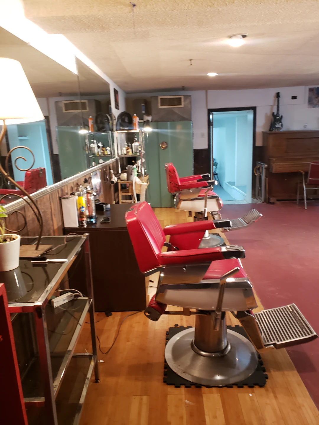 Red Barber Chair - photo 3